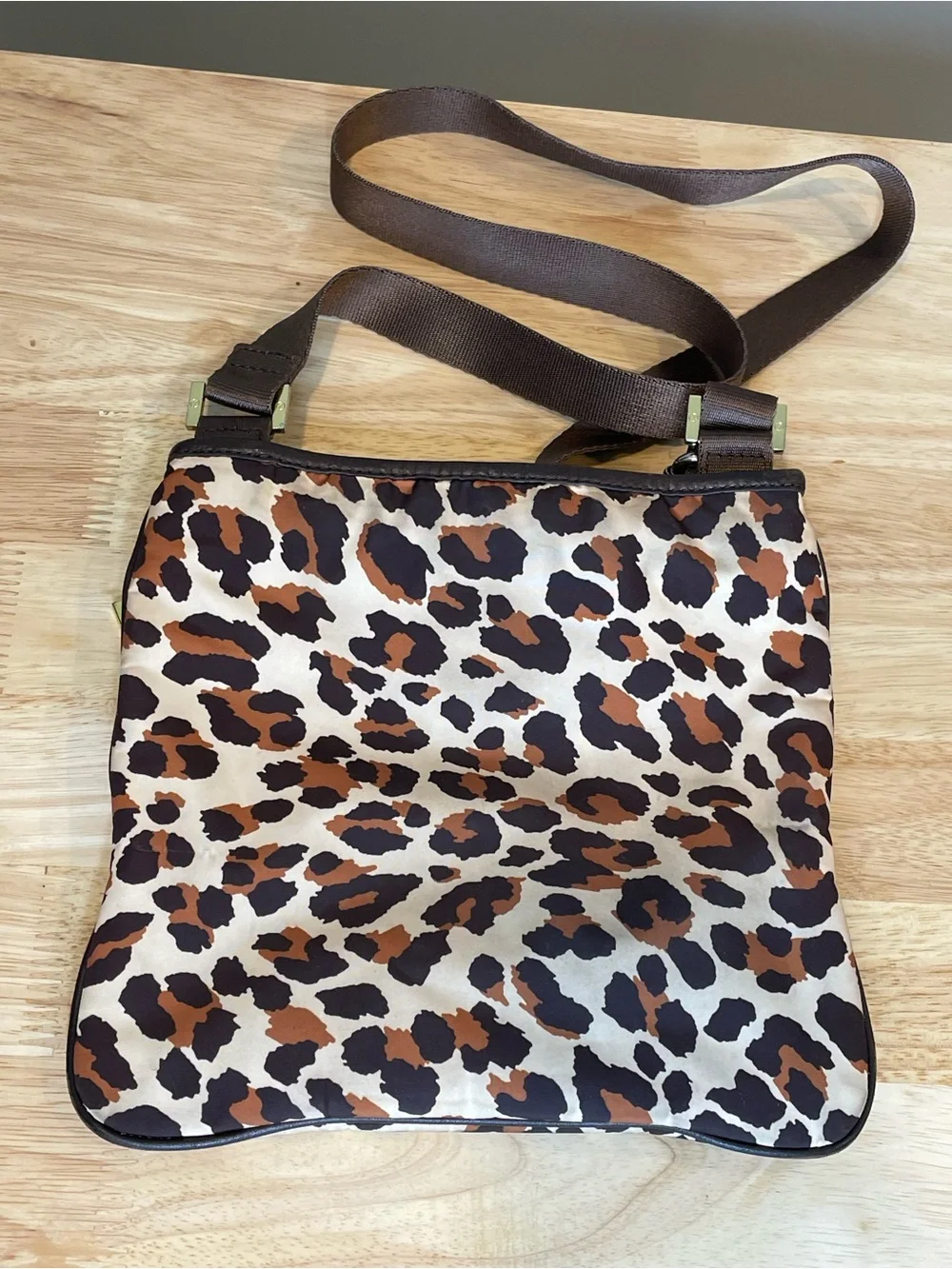 Tory Burch compact leopard